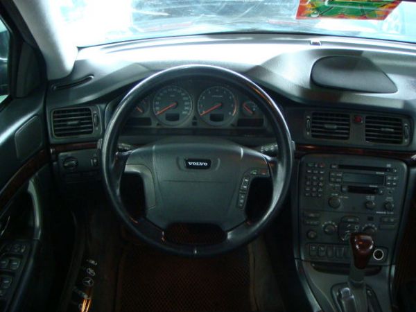 VOLVO S80 照片3